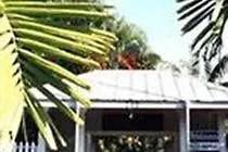 Alexander Palms Court Cayo Hueso